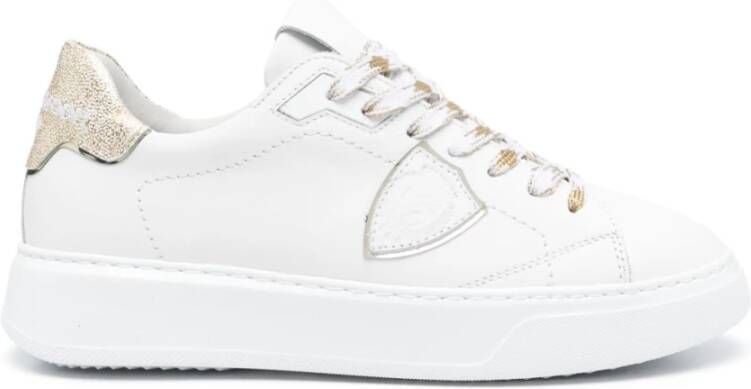 Philippe Model Witte Veterschoenen met Logo Patch White Dames