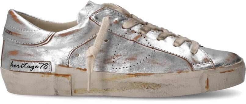 Philippe Model Metallic Finish Sneakers met Distressed Details Gray Dames