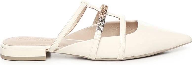 Pinko Witte Sandalen van Lakleer met Metalen Ketting White Dames