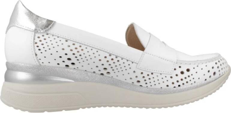 Pitillos Stijlvolle Loafers met Uitgesneden Design White Dames