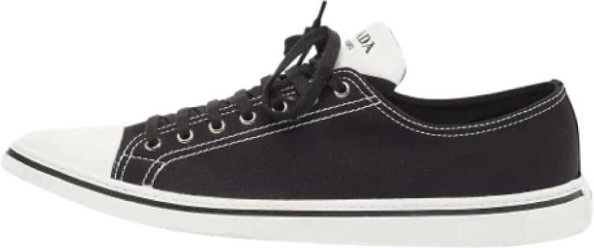 Prada Vintage Pre-owned Canvas sneakers Black Heren