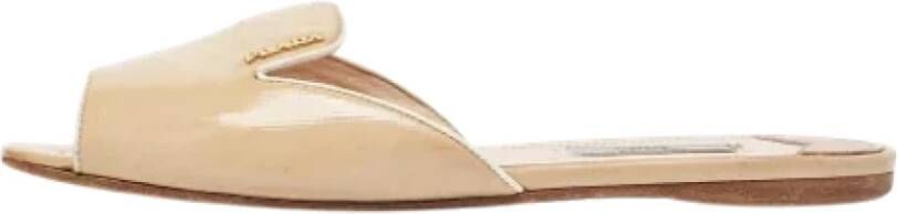 Prada Vintage Pre-owned Fabric flats Beige Dames