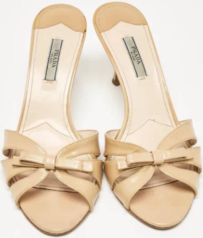 Prada Vintage Pre-owned Fabric sandals Beige Dames