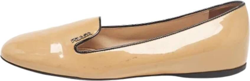 Prada Vintage Pre-owned Leather flats Beige Dames