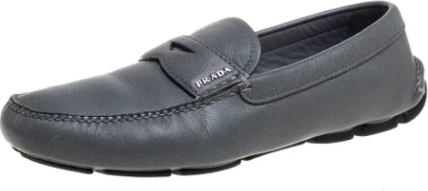 Prada Vintage Pre-owned Leather flats Gray Dames