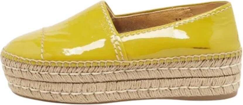 Prada Vintage Pre-owned Leather flats Yellow Dames