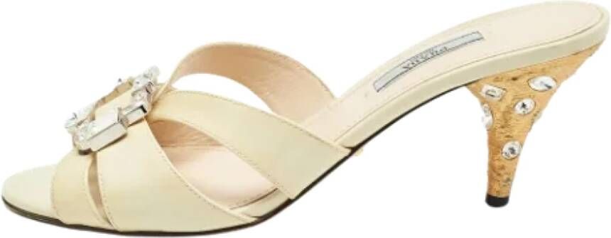 Prada Vintage Pre-owned Leather sandals Beige Dames