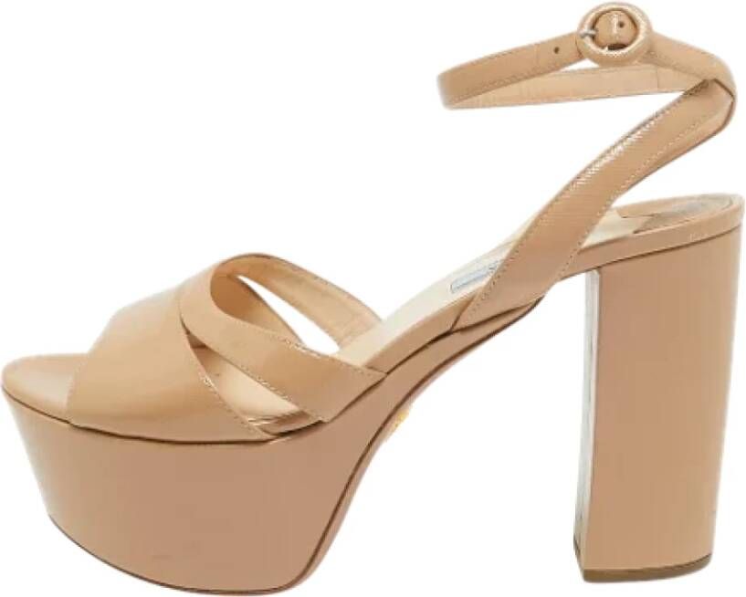 Prada Vintage Pre-owned Leather sandals Beige Dames