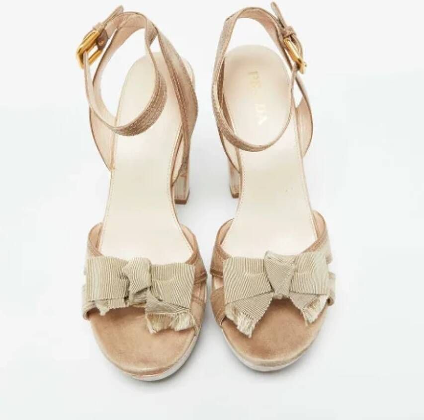 Prada Vintage Pre-owned Leather sandals Beige Dames