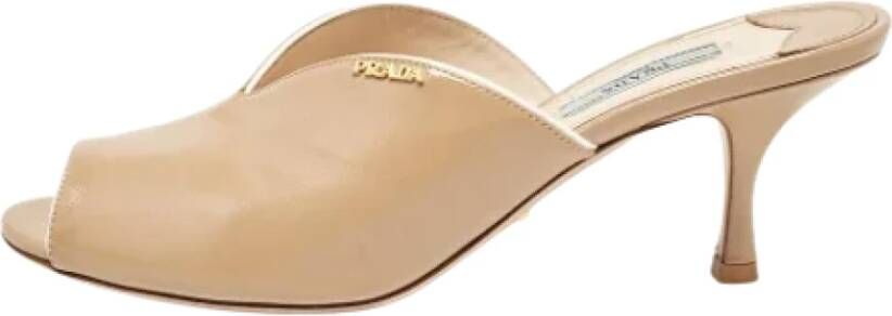 Prada Vintage Pre-owned Leather sandals Beige Dames