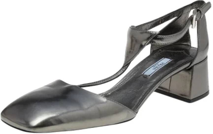 Prada Vintage Pre-owned Leather sandals Gray Dames