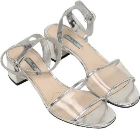 Prada Vintage Pre-owned Leather sandals Gray Dames