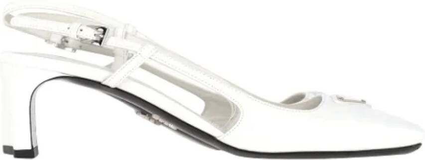 Prada Vintage Pre-owned Leather sandals White Dames