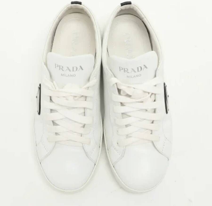 Prada Vintage Pre-owned Leather sneakers White Dames