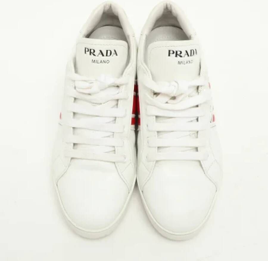 Prada Vintage Pre-owned Leather sneakers White Dames