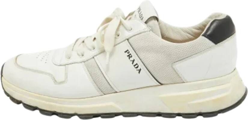 Prada Vintage Pre-owned Leather sneakers White Heren