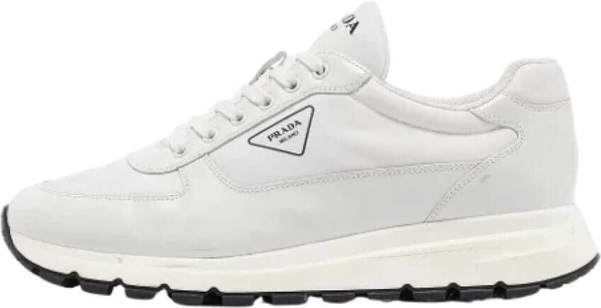 Prada Vintage Pre-owned Leather sneakers White Heren