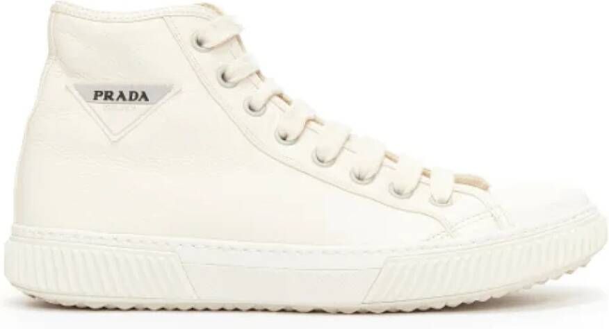 Prada Vintage Pre-owned Leather sneakers White Heren