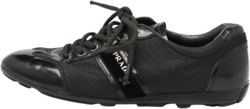 Prada Vintage Pre-owned Nylon sneakers Black Dames