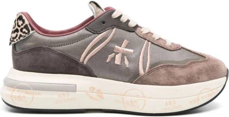 Premiata Bruine platte schoenen met logodetail Brown Dames