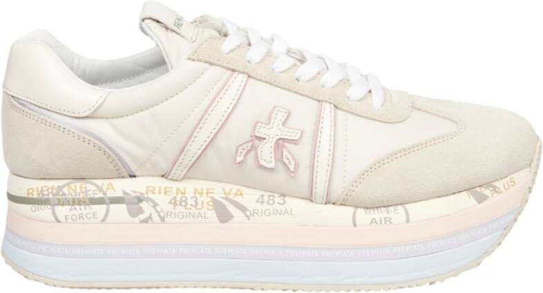 Premiata Suede Logo Sneakers Reguliere Pasvorm Rubberen Zool Beige Dames