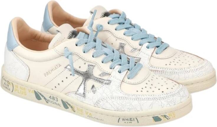 Premiata Gedurfde Leren en Suède Sneakers Beige Dames