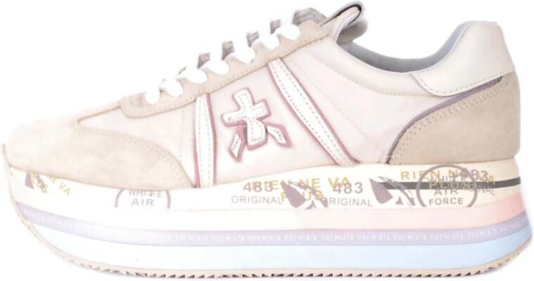 Premiata Suede Logo Sneakers Reguliere Pasvorm Rubberen Zool Beige Dames