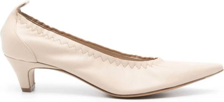 Roberto Festa Beige Leren Iris Pumps 50mm Hak Beige Dames