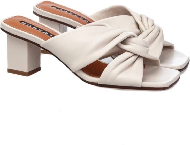 Roberto Festa Verfijnde Gekruiste Sandalen Beige Dames