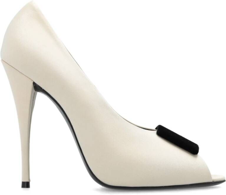 Saint Laurent Elegante Zwarte Leren Pumps Beige Dames