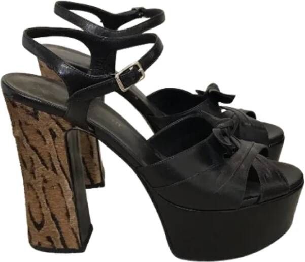 Saint Laurent Vintage Pre-owned Leather sandals Black Dames