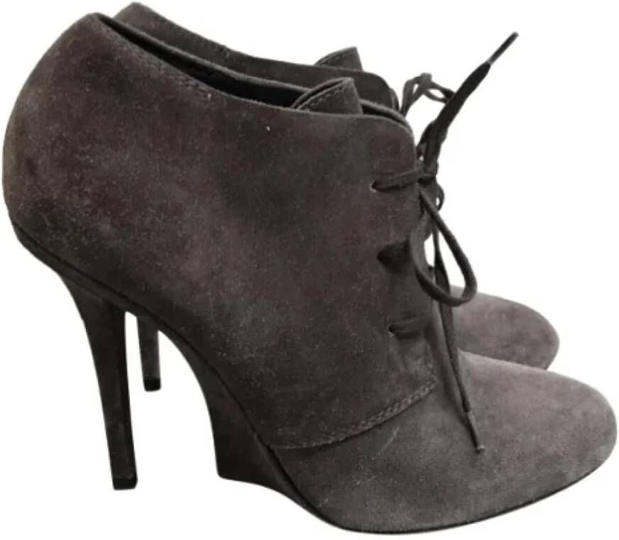 Saint Laurent Vintage Pre-owned Suede boots Gray Dames