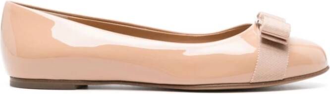 Salvatore Ferragamo Beige Leren Varina Ballerina Beige Dames