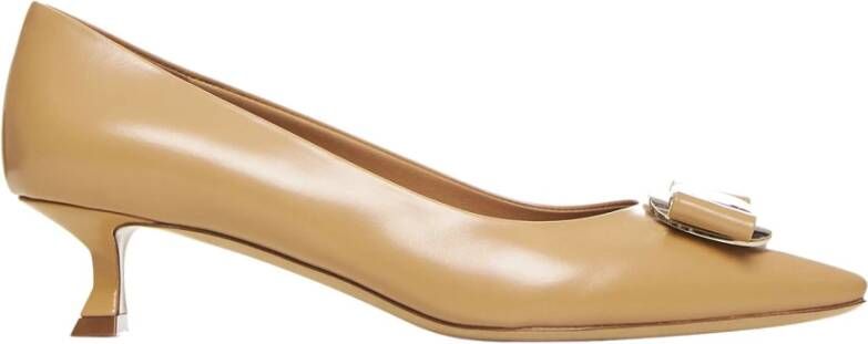 Salvatore Ferragamo Elegante Hakken Beige Dames