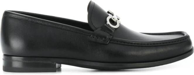 Salvatore Ferragamo Zwarte platte schoenen met paardenbit detail Black