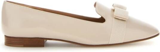 Salvatore Ferragamo Instappers Beige Dames