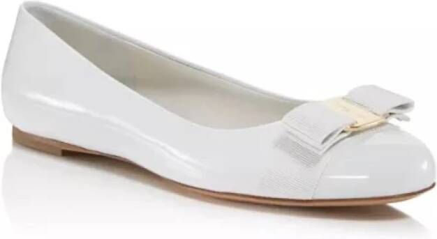 Salvatore Ferragamo Klassieke leren instapper White Dames