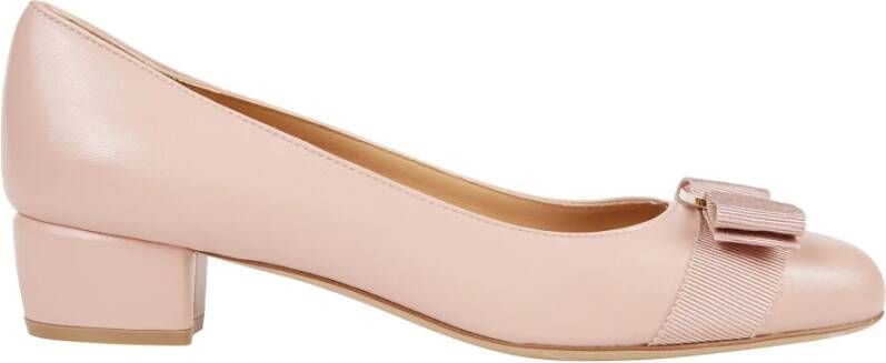 Salvatore Ferragamo Klassieke Pump Schoenen voor Vrouwen Pink Dames