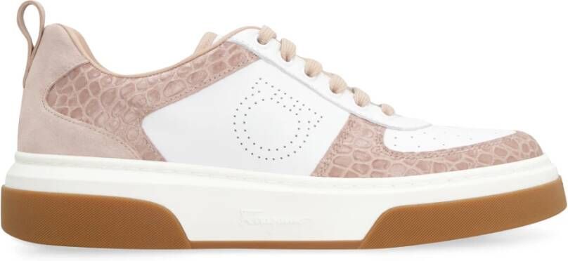 Salvatore Ferragamo Lage sneakers met suède inzetstukken White Dames