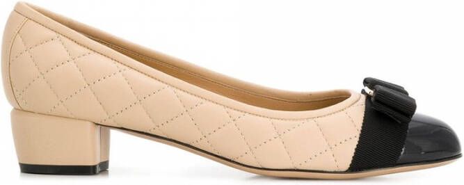 Salvatore Ferragamo Beige en Zwart Nappa Leren Pumps Schoenen Beige Dames