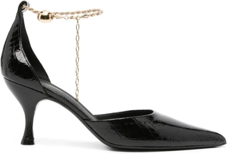 Salvatore Ferragamo Leren pumps met lak effect Black Dames