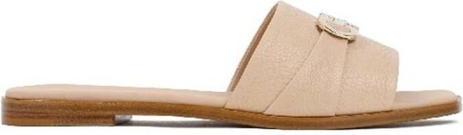 Salvatore Ferragamo Luxe Leren Sliders voor Dames Beige Dames