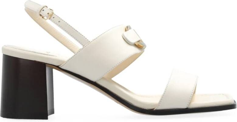 Salvatore Ferragamo Leren Sandalen met Enkelband Beige Dames