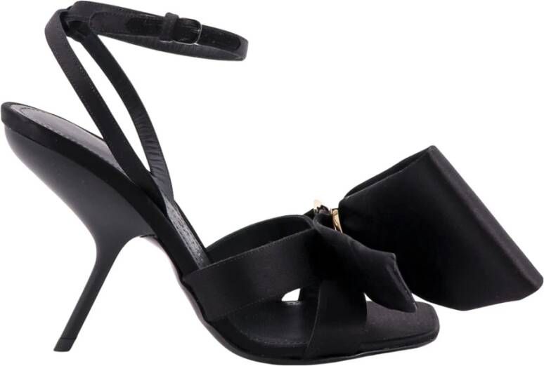 Salvatore Ferragamo Luxe Satijnen Hoge Hak Sandalen Zwart Dames