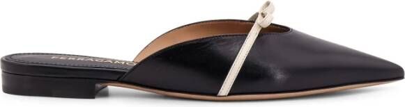 Salvatore Ferragamo Mules Black Dames