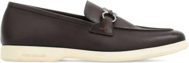 Salvatore Ferragamo Platte Leren Schoenen met Gancini Gesp Brown Heren