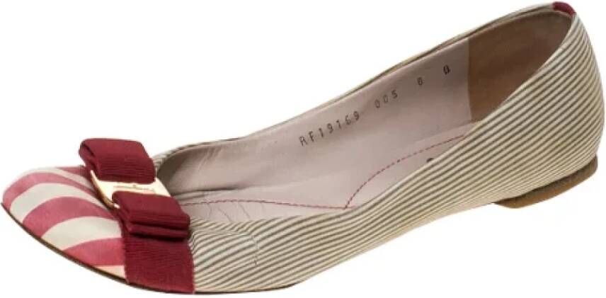 Salvatore Ferragamo Pre-owned Fabric flats Multicolor Dames