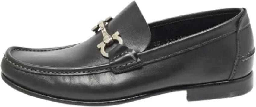 Salvatore Ferragamo Pre-owned Leather flats Black Heren