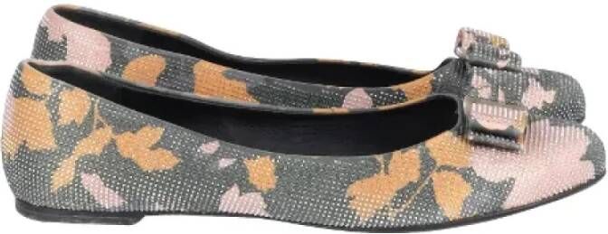 Salvatore Ferragamo Pre-owned Leather flats Multicolor Dames