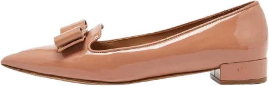 Salvatore Ferragamo Pre-owned Leather flats Orange Dames